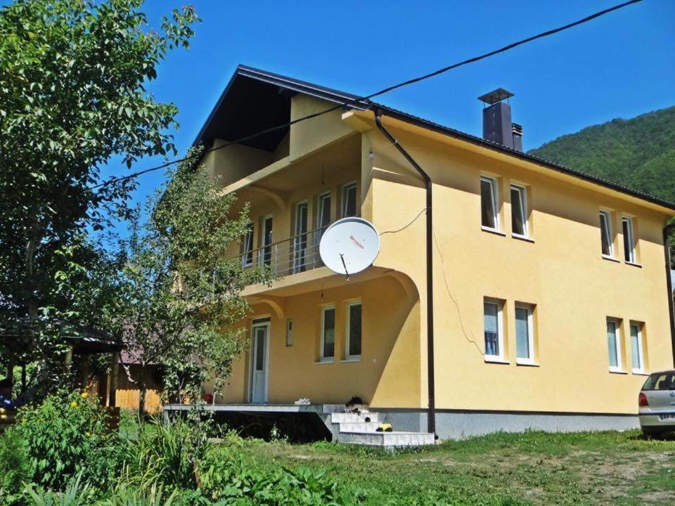 Dedushi Guesthouse &Wood Cabins-Camping Place Gusinje 外观 照片
