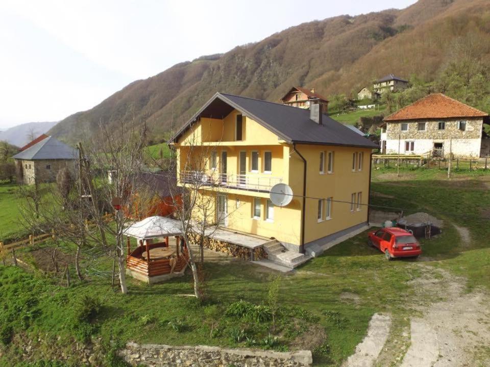 Dedushi Guesthouse &Wood Cabins-Camping Place Gusinje 外观 照片